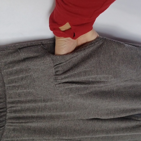 GRADE & GATHER knit fitted jogger in dark gray,  sz S - Picture 3 of 8